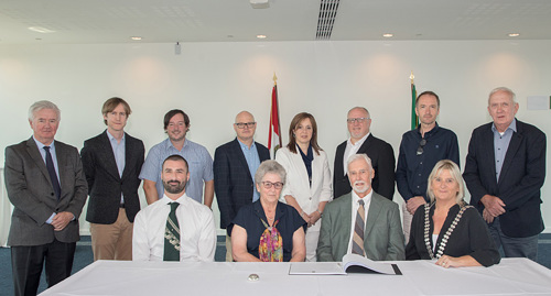 Signing of the Mayor's Visitors' Book, County Hall