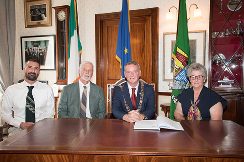 Signing of Lord Mayor's Visitors' Book City Hall